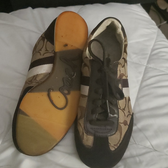 Coach tan and brown sneakers 6.5 - Picture 3 of 7